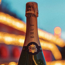 Cargar imagen en el visor de la galería, Vino Espumoso Baron Maxime - regalo