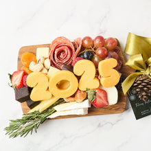 Cargar imagen en el visor de la galería, La Tabla de Queso Gourmet Año Nuevo 2025