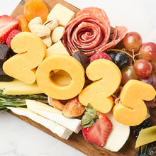 Cargar imagen en el visor de la galería, La Tabla de Queso Gourmet Año Nuevo 2025