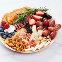 Cargar imagen en el visor de la galería, La Tabla de Queso Gourmet Año Nuevo 2025