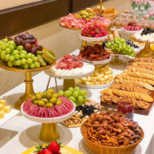 Cargar imagen en el visor de la galería, Mesa de Quesos y Carnes frías para evento de 100 personas