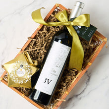Cargar imagen en el visor de la galería, Regalo Canasta y Vino