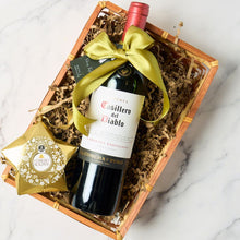 Cargar imagen en el visor de la galería, Regalo Canasta y Vino