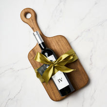 Cargar imagen en el visor de la galería, Regalo Tabla de Parota y Vino