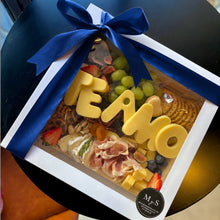 Cargar imagen en el visor de la galería, TE AMO Tabla de Queso Gourmet