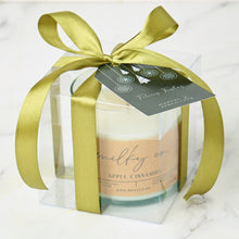 Cargar imagen en el visor de la galería, Regalo Vela aromática Milky Co.
