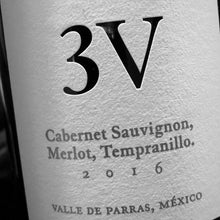 Cargar imagen en el visor de la galería, Vino Tinto de Casa Madero