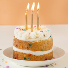 Cargar imagen en el visor de la galería, Pastel Birthday Cake La Divinata