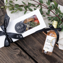 Cargar imagen en el visor de la galería, Regalo Box de Quesos Gourmet