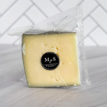 Cargar imagen en el visor de la galería, Queso Manchego Semicurado