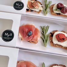 Cargar imagen en el visor de la galería, Mini Box de Crostinis