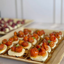 Cargar imagen en el visor de la galería, Crostinis - Platón Grande