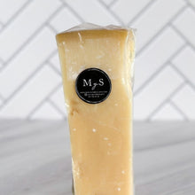 Cargar imagen en el visor de la galería, Queso Parmesano - Grana Padano