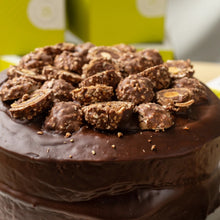 Cargar imagen en el visor de la galería, Pastel Ferrero La Divinata