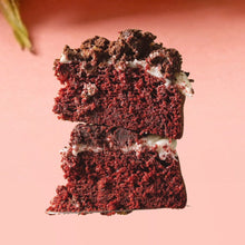 Cargar imagen en el visor de la galería, Pastel Red Velvet La Divinata
