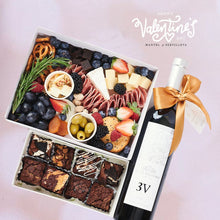 Cargar imagen en el visor de la galería, Regalo de Box Gourmet de Quesos y Caja de Brownies
