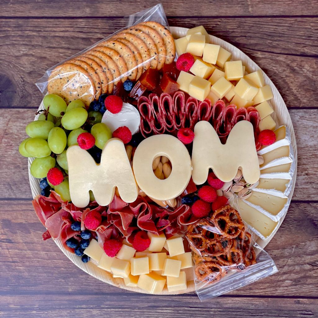 La Tabla de Queso Gourmet - MOM Edition